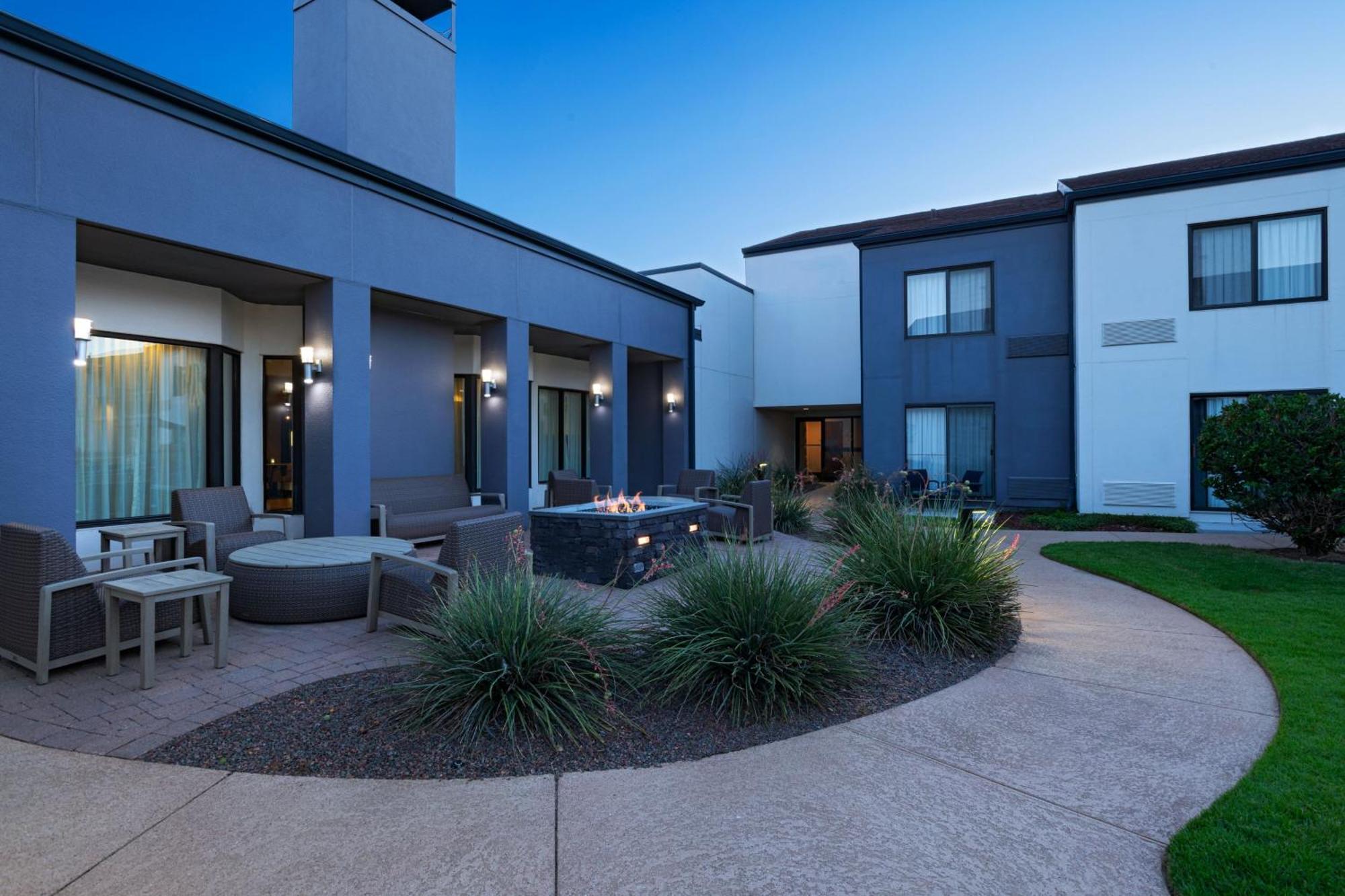 Courtyard Fort Worth University Drive Luaran gambar