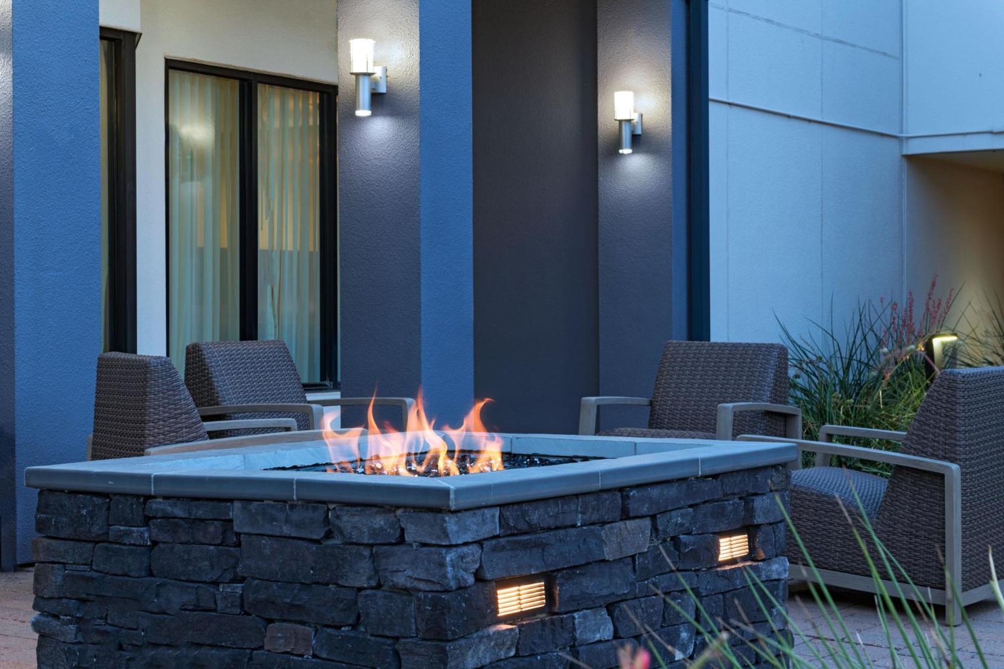 Courtyard Fort Worth University Drive Luaran gambar